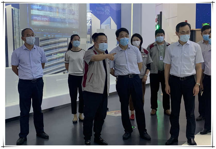 揚州市政協(xié)副主席董玉海、儀征市市長李林等領(lǐng)導一行蒞臨園區(qū)指導防疫與復工工作